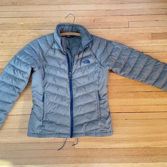North face Gray bomber jacket size small petite but fits like a small - Picture 3 of 12